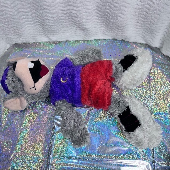 Chuck E. Cheese’s 20” Stuffed Mouse Purple Hat Shirt Red Shorts 2010 RARE Plush - Picture 8 of 13